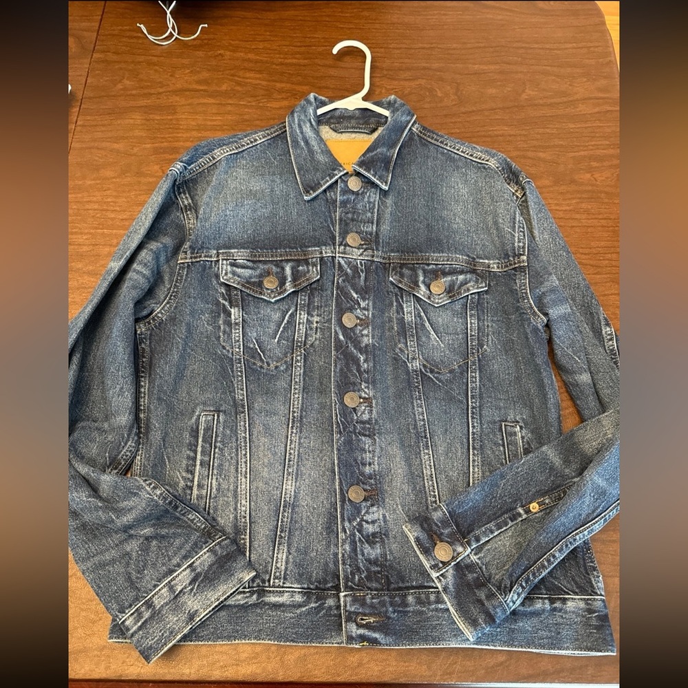 BRAND NEW AMERICAN EAGLE JEAN JACKET SIZE M NWT